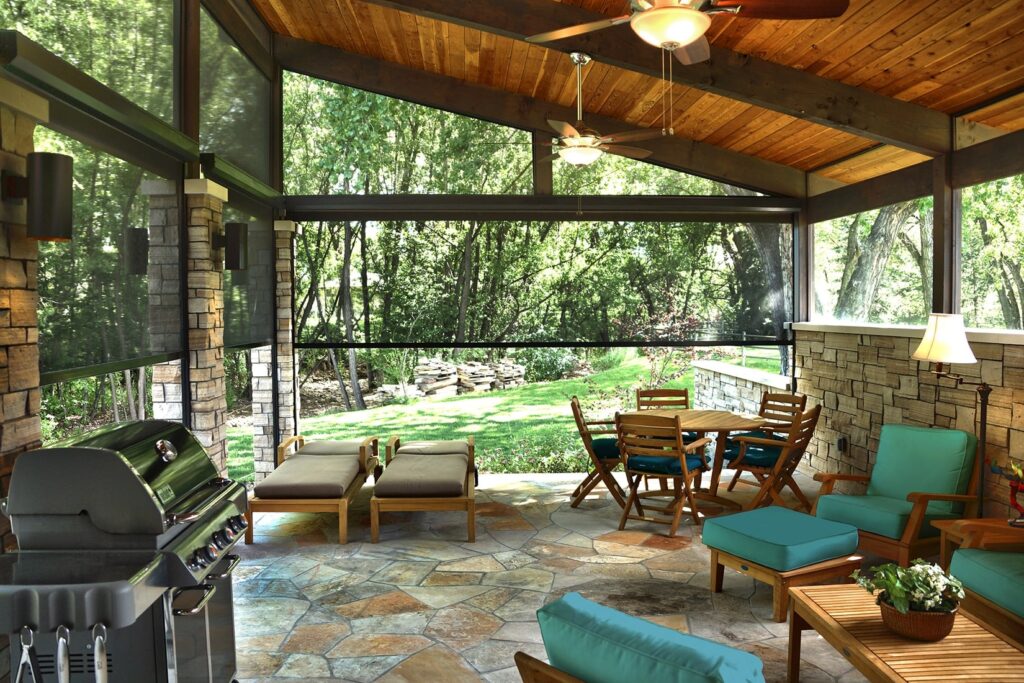 Insolroll Outdoor 2900 Patio Shades brandon